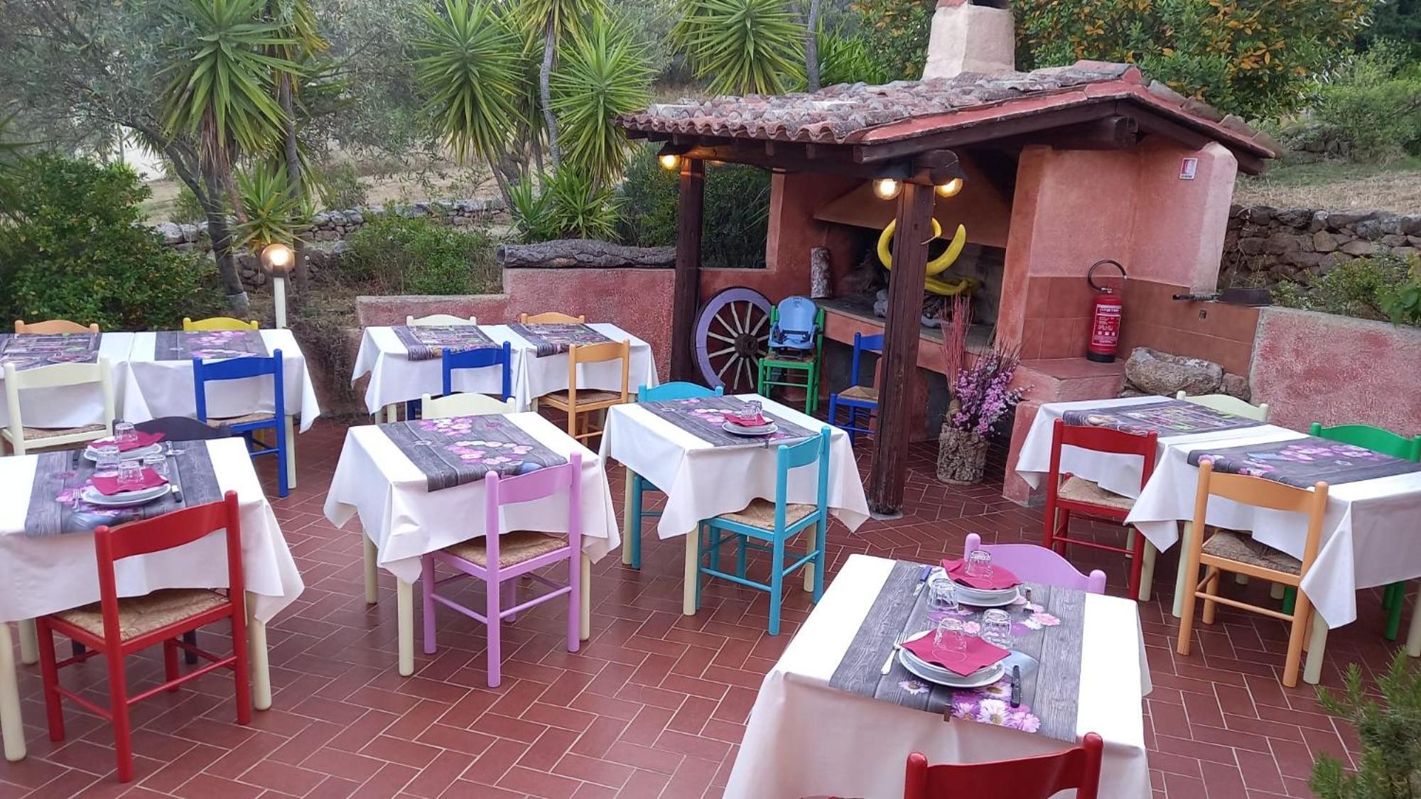 Agriturismo Agrisole Olbia Eksteriør billede